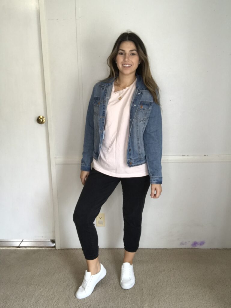 Easy and Cute athleisure jean jacket outfit 